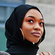 Сollege african american woman friends